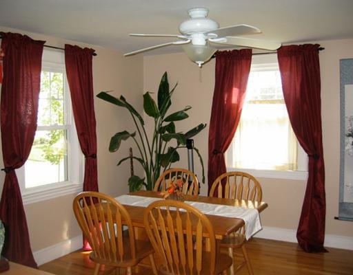 10 Frye Street Portland, ME 04103 - Photo 6 of 10 Dining Room.