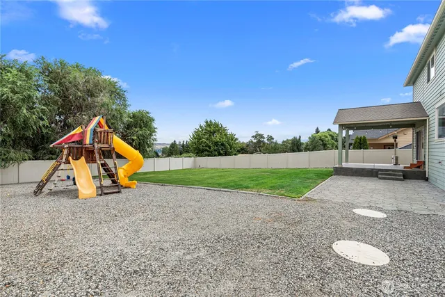 $799,900 | 3517 Dianna Way, Wenatchee, WA 98801