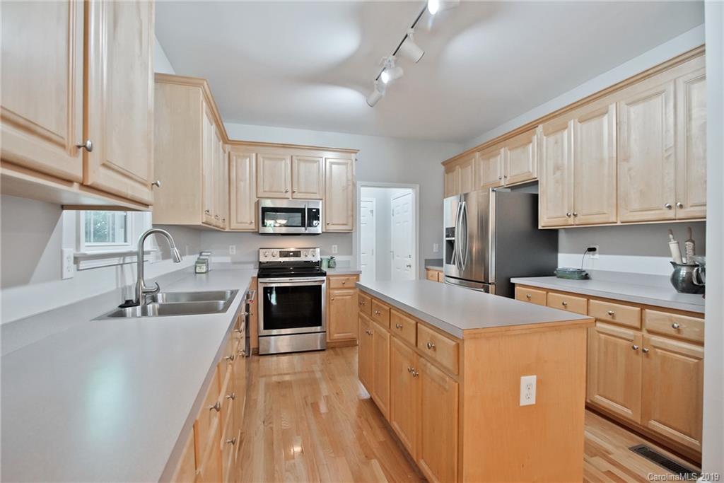 17022 Hampton Trace Road Huntersville, NC 28078 - Photo 11 of 39 Gallery Image 11