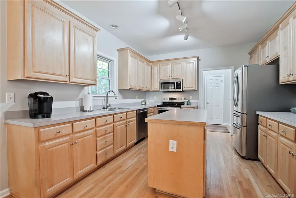 17022 Hampton Trace Road Huntersville, NC 28078 - Photo 10 of 39 Gallery Image 10