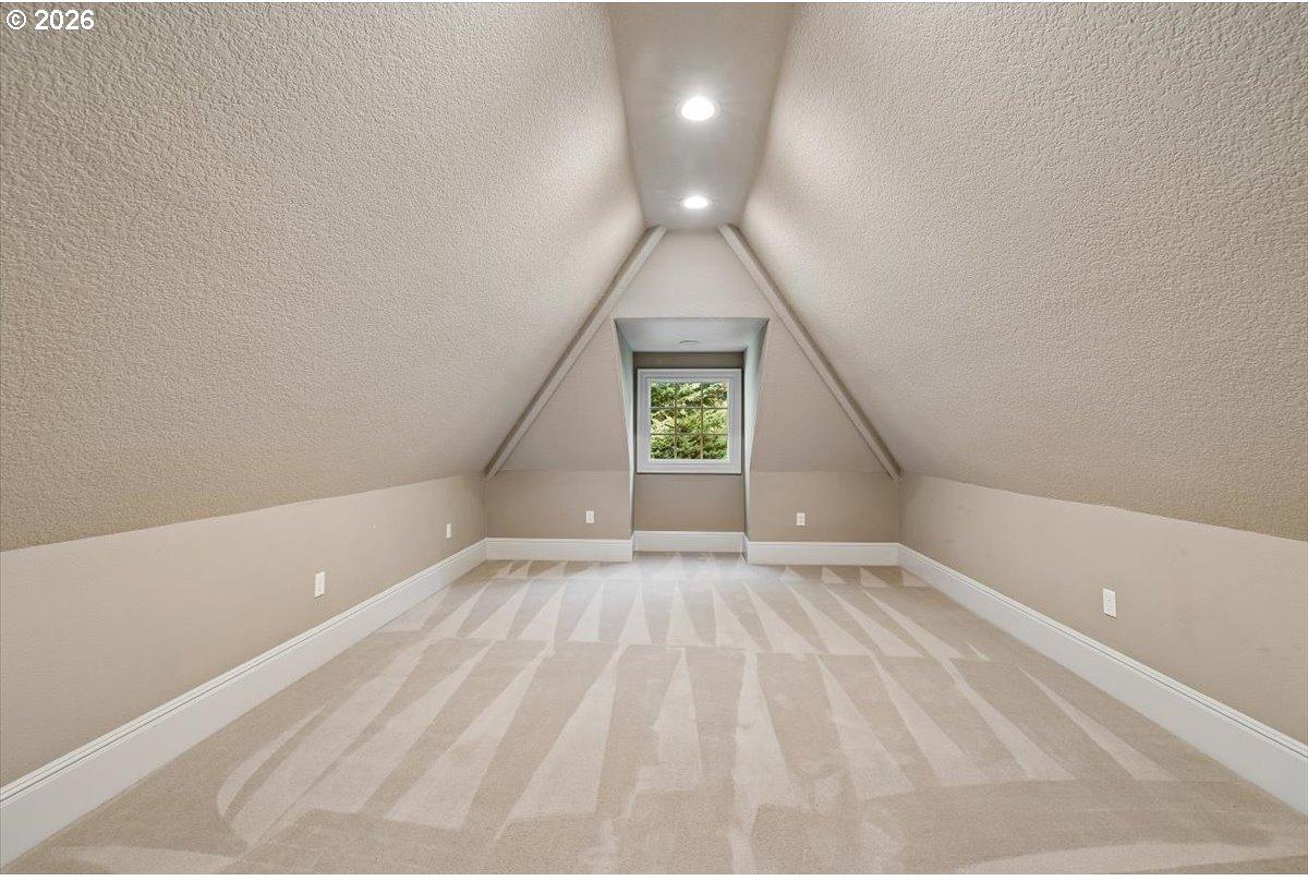 1261 Southwest Underhill Road Portland, OR 97219 - Photo 34 of 48 Bonus Room