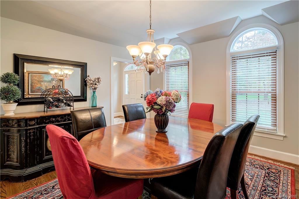 7158 Forest Ridge Road Matthews, NC 28104 - Photo 4 of 35 Gallery Image 4