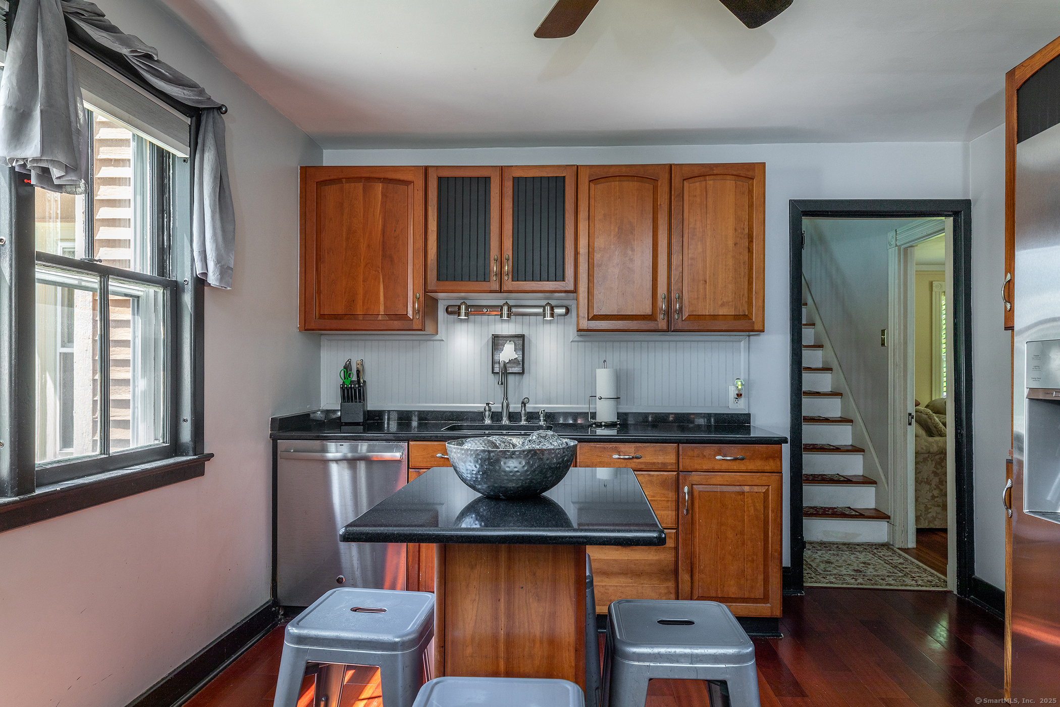 14 Cook Street Washington, CT 06794 - Photo 5 of 28