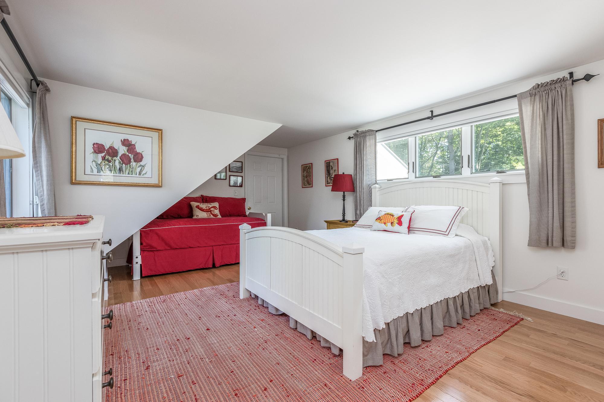 20 Clay Pits Road Scarborough, ME 04074 - Photo 39 of 105 20 Clay Pit_W5_041