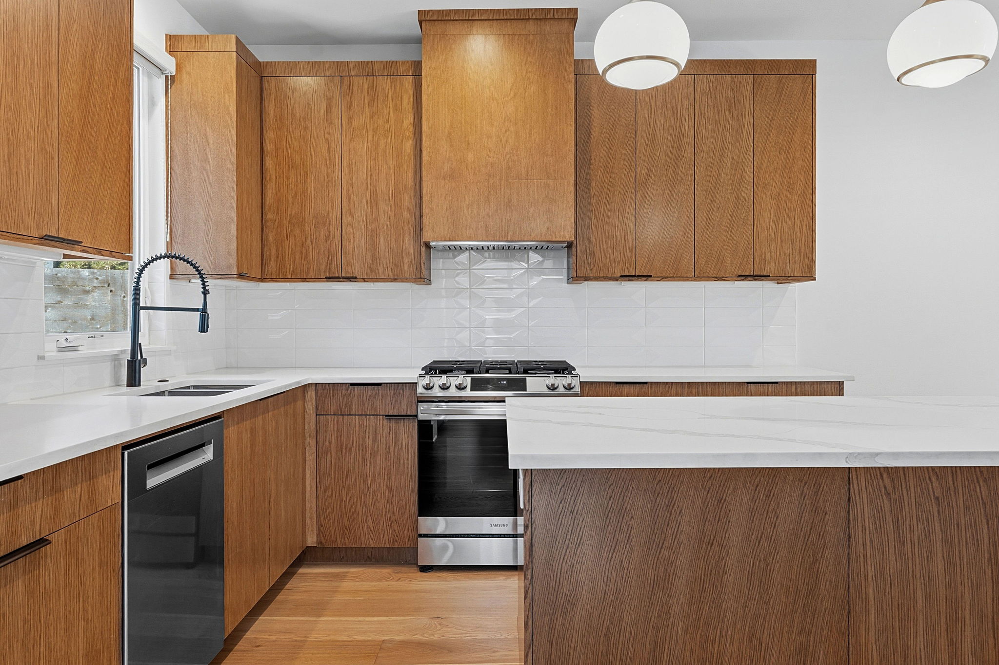 2921 Lyons Road, Unit 1 Austin, TX 78702 - Photo 7 of 20