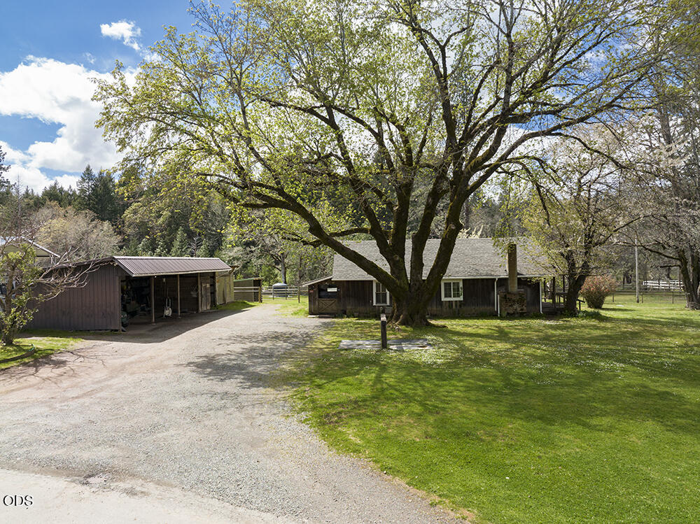910 Reeves Creek Road Selma, OR 97538 - Photo 47 of 73