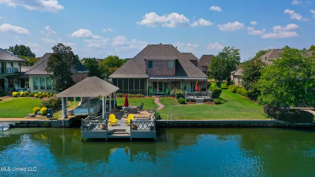 $744,900 | 154 Belle Pointe Circle, Unit POINTE, Madison, MS 39110