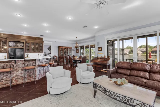 $744,900 | 154 Belle Pointe Circle, Unit POINTE, Madison, MS 39110