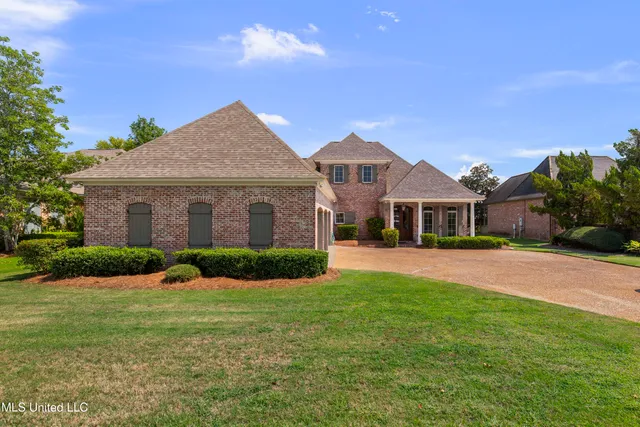 $744,900 | 154 Belle Pointe Circle, Unit POINTE, Madison, MS 39110