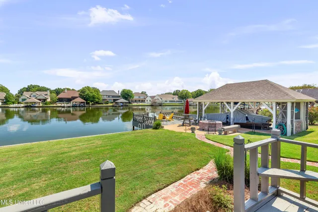 $744,900 | 154 Belle Pointe Circle, Unit POINTE, Madison, MS 39110