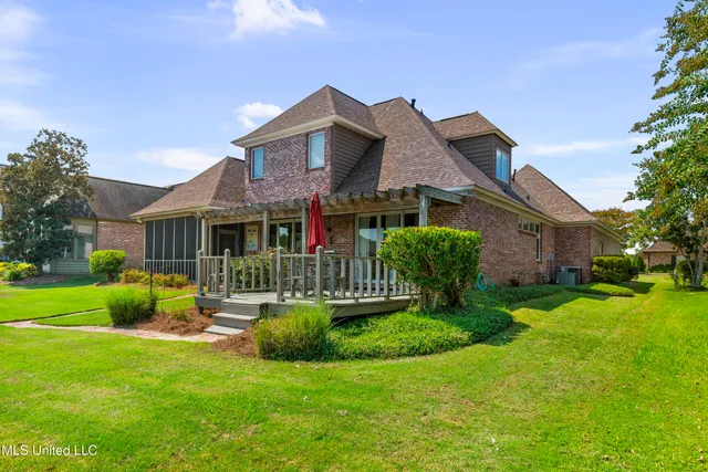 $744,900 | 154 Belle Pointe Circle, Unit POINTE, Madison, MS 39110