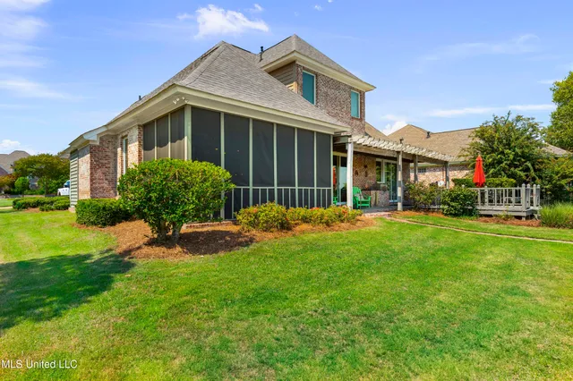 $744,900 | 154 Belle Pointe Circle, Unit POINTE, Madison, MS 39110