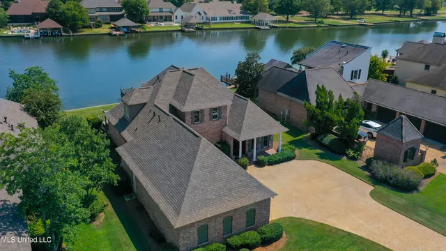 $744,900 | 154 Belle Pointe Circle, Unit POINTE, Madison, MS 39110