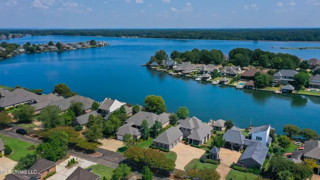 $744,900 | 154 Belle Pointe Circle, Unit POINTE, Madison, MS 39110