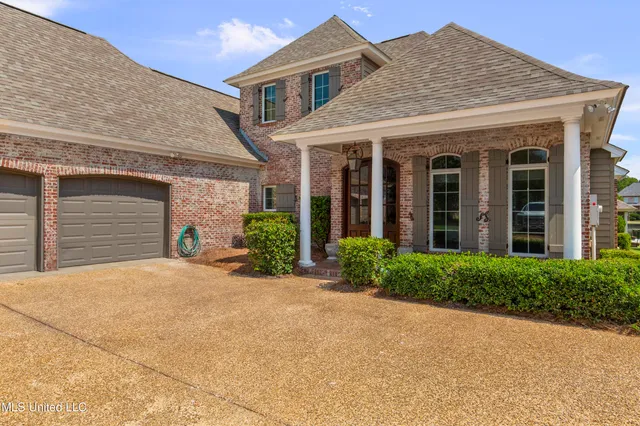 $744,900 | 154 Belle Pointe Circle, Unit POINTE, Madison, MS 39110