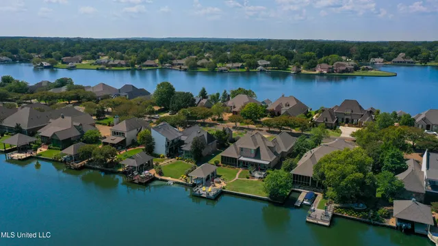 $744,900 | 154 Belle Pointe Circle, Unit POINTE, Madison, MS 39110