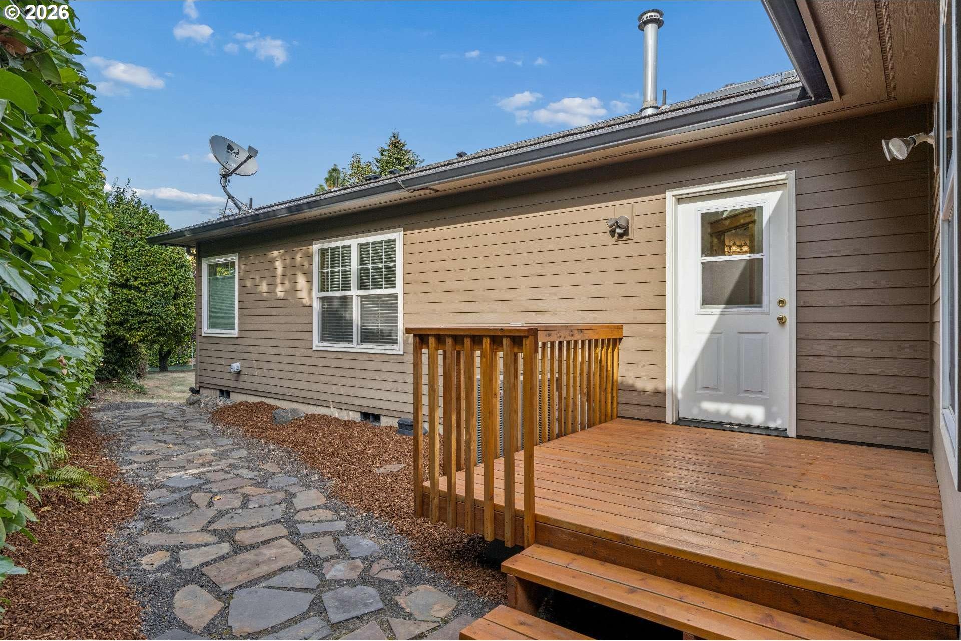 14660 Northwest Pioneer Road Beaverton, OR 97006 - Photo 31 of 34 Gallery Image 31