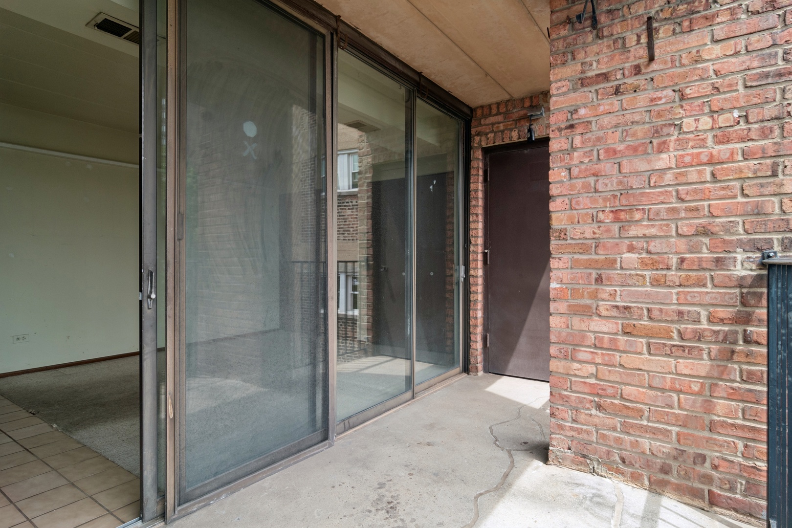 651 West Sheridan Road, Unit 6D Chicago, IL 60613 - Photo 5 of 19