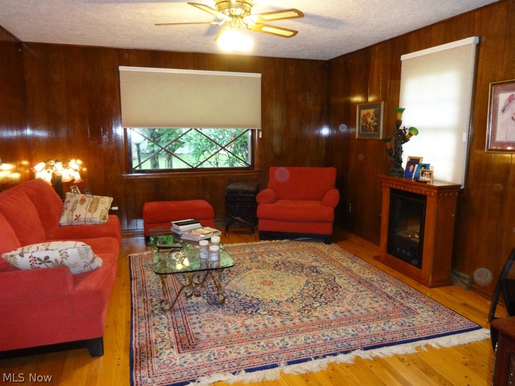 3217 Edington Road Akron, OH 44333 - Photo 4 of 22 Gallery Image 4