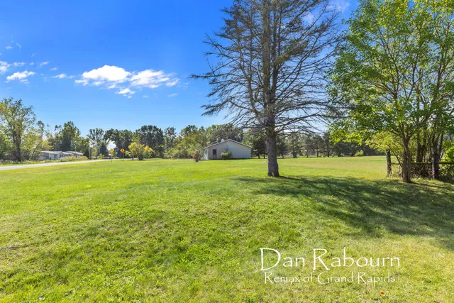 $321,900 | 3261 River Lane, Hastings, MI 49058