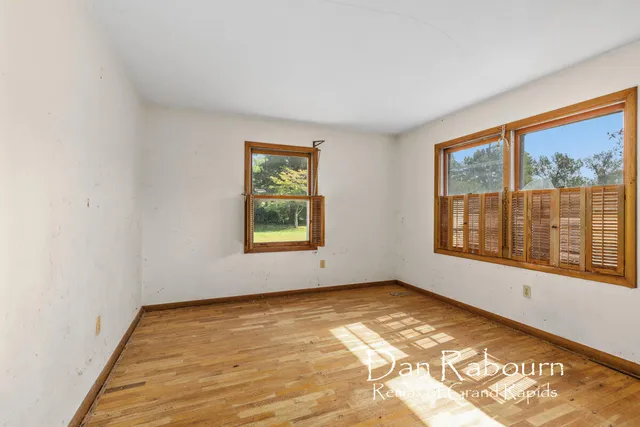 $321,900 | 3261 River Lane, Hastings, MI 49058