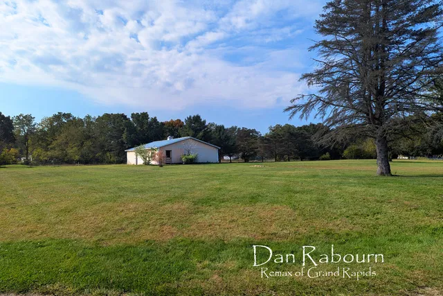 $321,900 | 3261 River Lane, Hastings, MI 49058