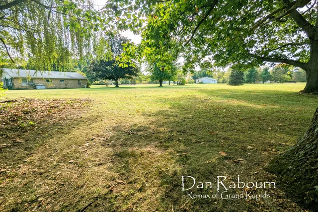 $321,900 | 3261 River Lane, Hastings, MI 49058