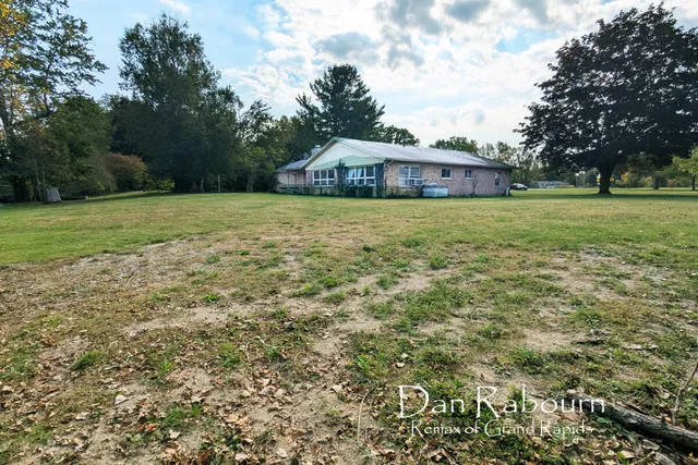 $321,900 | 3261 River Lane, Hastings, MI 49058