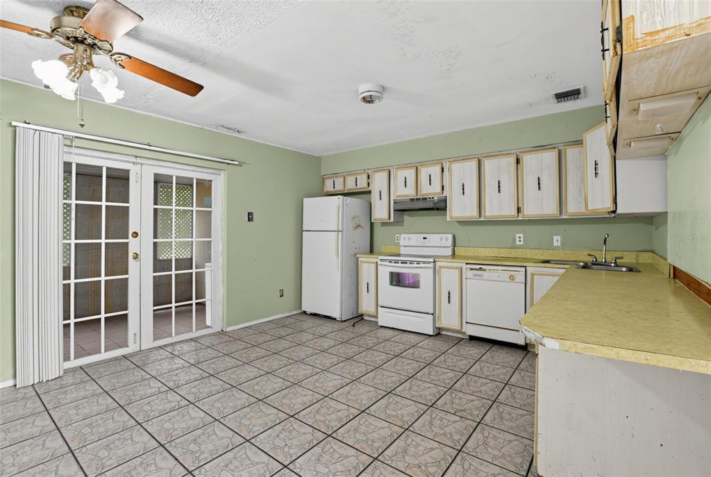 4409 Watch Hill Road Orlando, FL 32808 - Photo 17 of 22 Gallery Image 17