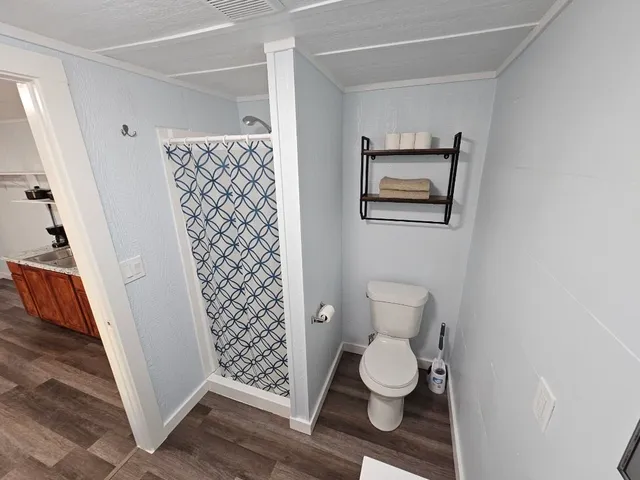 $1,200 | 202 West E Street, La Porte, TX 77571