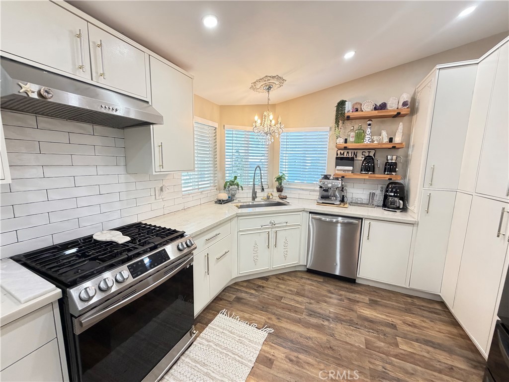 3701 Fillmore Street, Unit 10 Riverside, CA 92505 - Photo 5 of 38 Kitchen