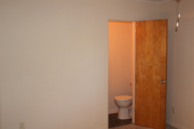 9039 Muldoon Road Fort Wayne, IN 46819 - Photo 13 of 28