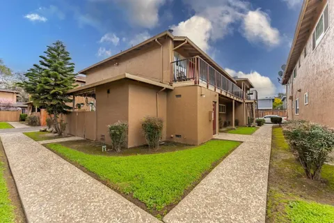 $1,490,000 | 110 Roundtable Drive, Unit 19, San Jose, CA 95111