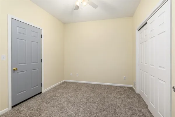 $209,950 | 1860 Fall Creek Drive, Tonganoxie, KS 66086