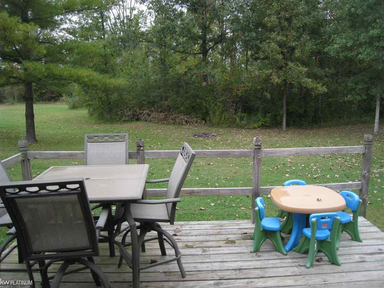4292 Wall Road Port Huron, MI 48060 - Photo 8 of 20