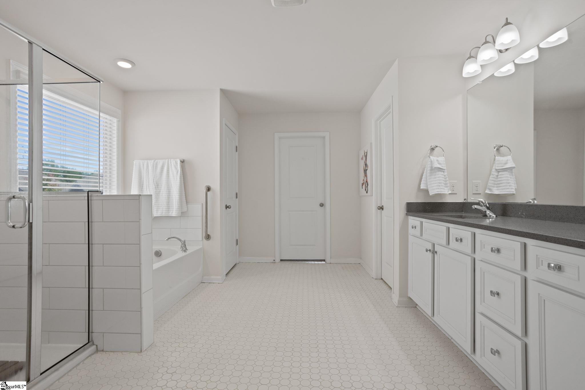 499 FOX RUN Trail Woodruff, SC 29388 - Photo 31 of 38 Gallery Image 31