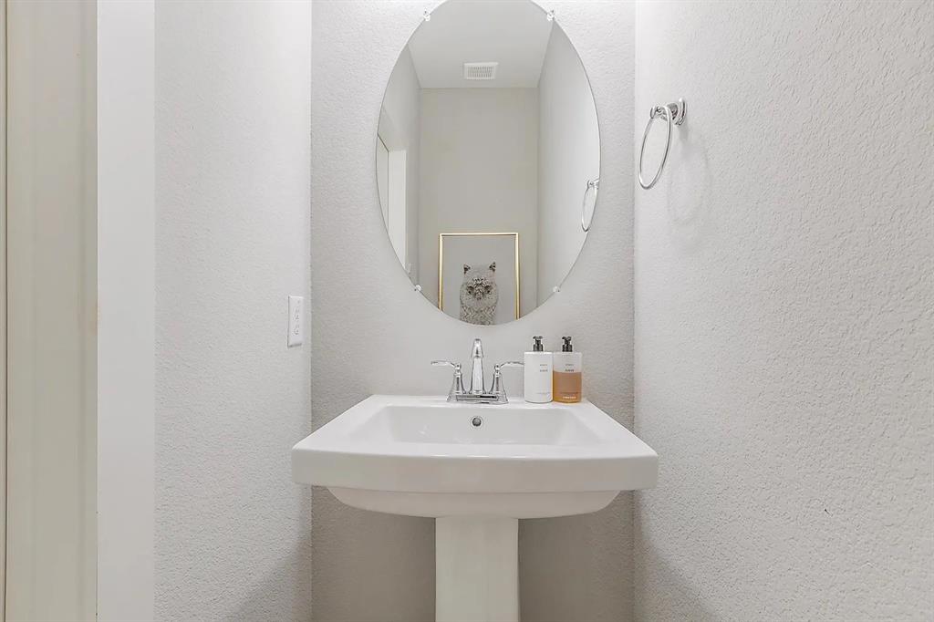 2214 Rook Drive Dallas, TX 75211 - Photo 21 of 22