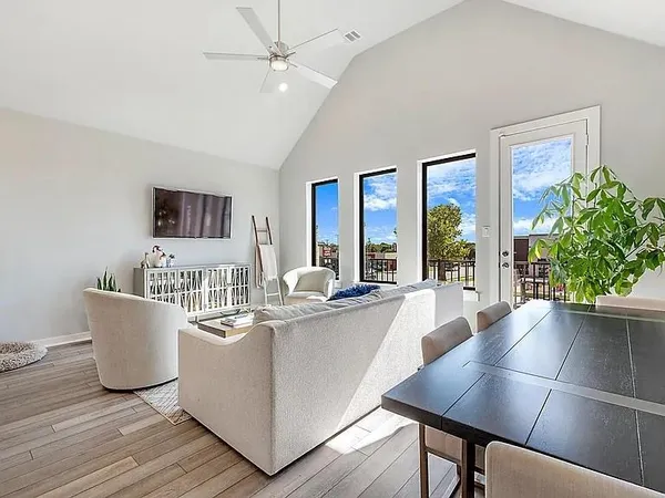 $2,850 | 2214 Rook Drive, Dallas, TX 75211