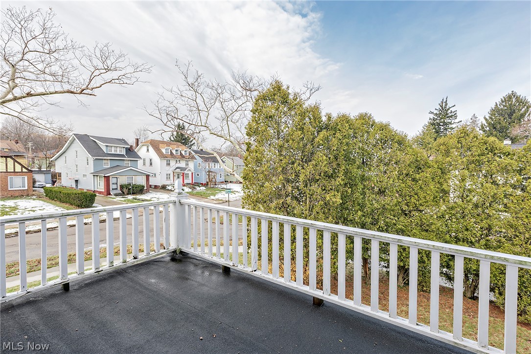 917 Brunswick Road Cleveland Heights, OH 44112 - Photo 28 of 42 Balcony view.