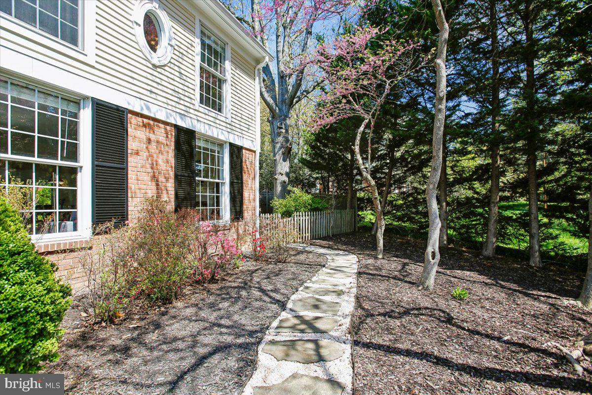 1305 Key Drive Alexandria, VA 22302 - Photo 49 of 64 a view of house with backyard and garden