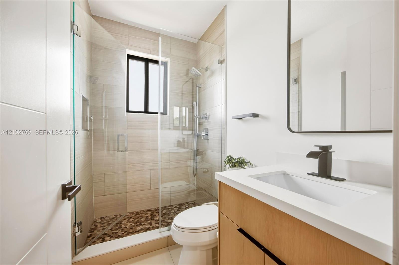 6434 Southwest 38th Street Miami, FL 33155 - Photo 18 of 28 Gallery Image 18