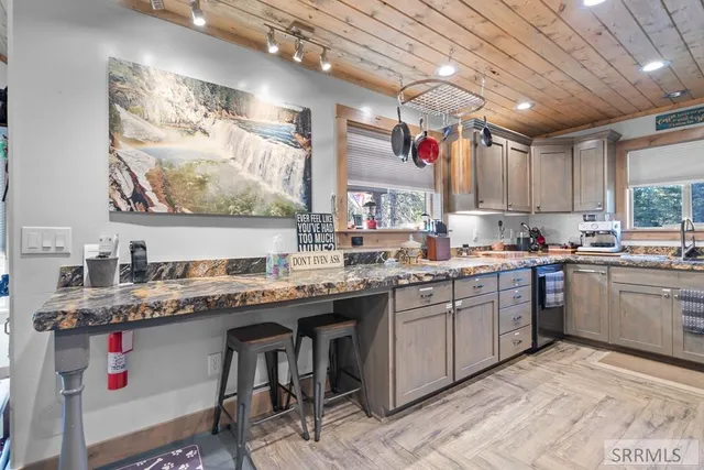 $890,000 | 3770 Arctic Fox Drive, Island Park, ID 83429