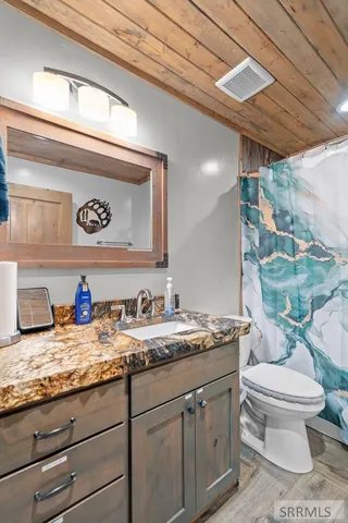 $890,000 | 3770 Arctic Fox Drive, Island Park, ID 83429