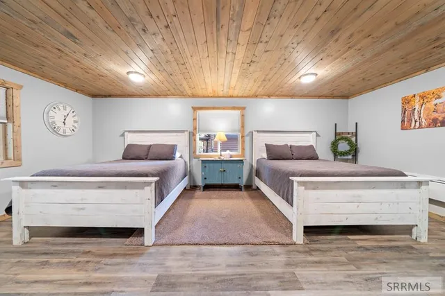 $890,000 | 3770 Arctic Fox Drive, Island Park, ID 83429