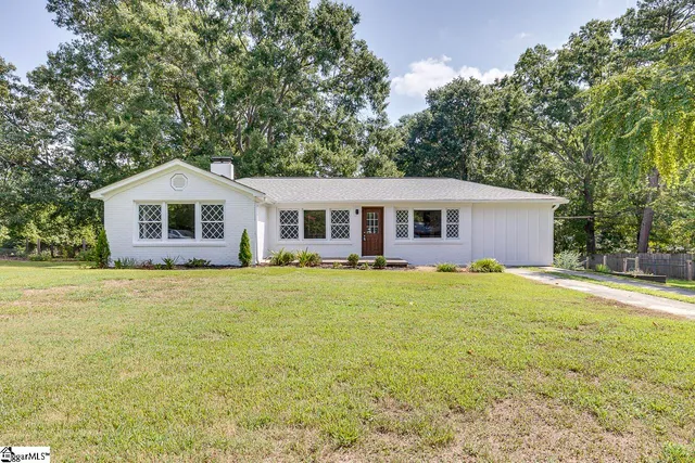 $575,000 | 215 Elaine Avenue, Taylors, SC 29687