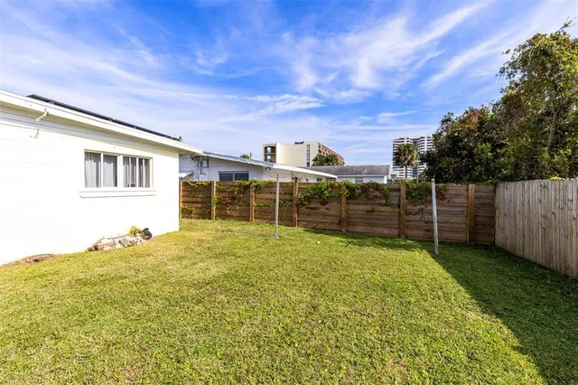 $299,900 | 424 Manhattan Avenue, Daytona Beach, FL 32118