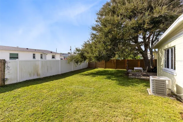 $299,900 | 424 Manhattan Avenue, Daytona Beach, FL 32118