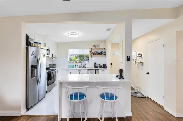 $299,900 | 424 Manhattan Avenue, Daytona Beach, FL 32118