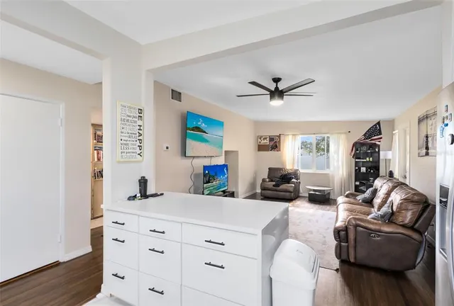 $299,900 | 424 Manhattan Avenue, Daytona Beach, FL 32118