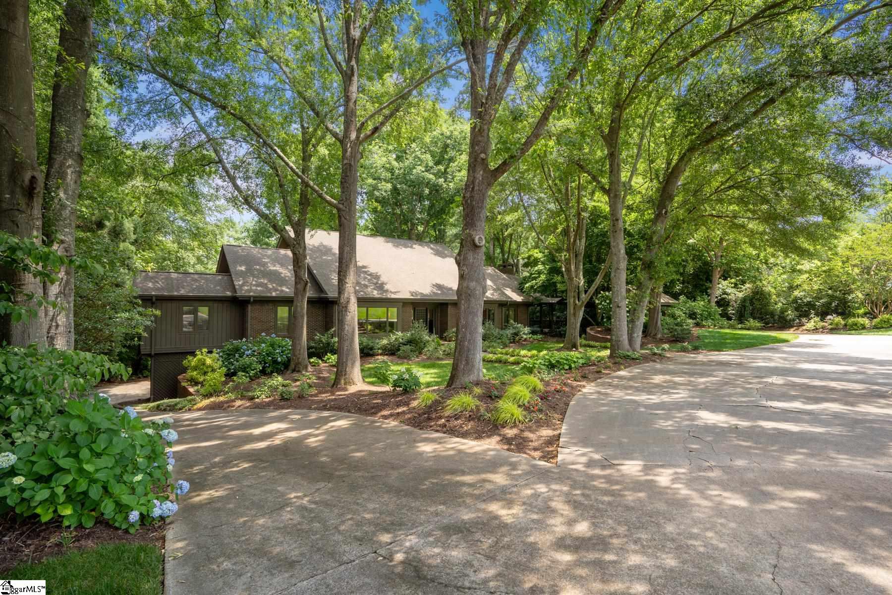 8 Collins Creek Road Greenville, SC 29607 - Photo 2 of 36
